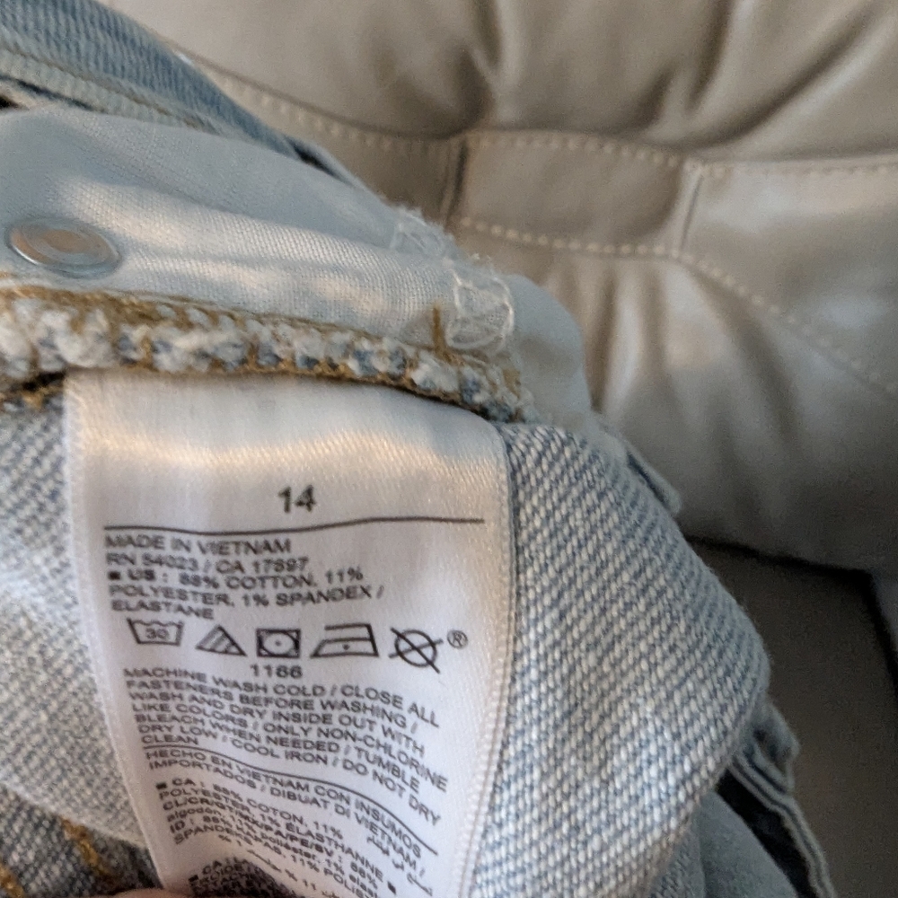 High Rise Jean Shorts - Picture 3 of 5